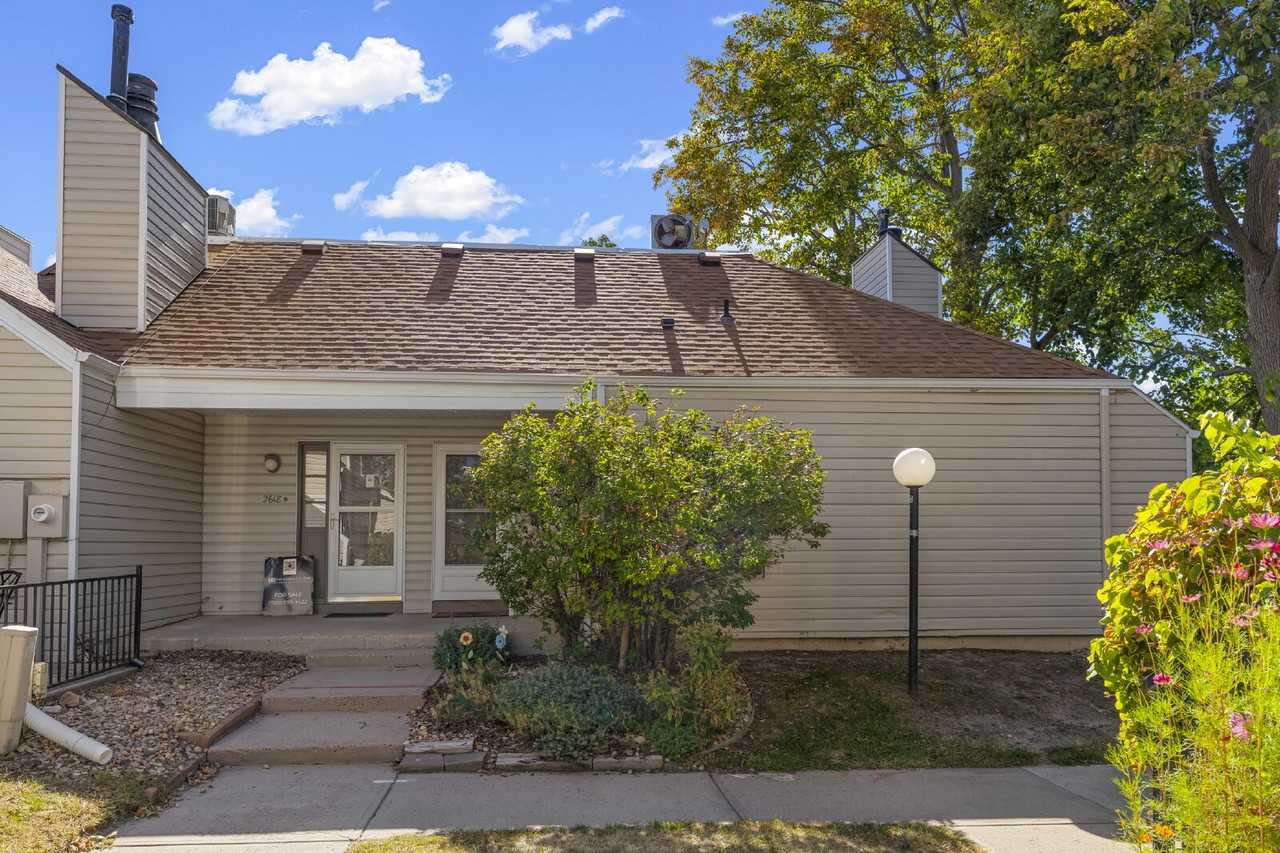 2618 S Xanadu Way #A - Photo 3 of 28