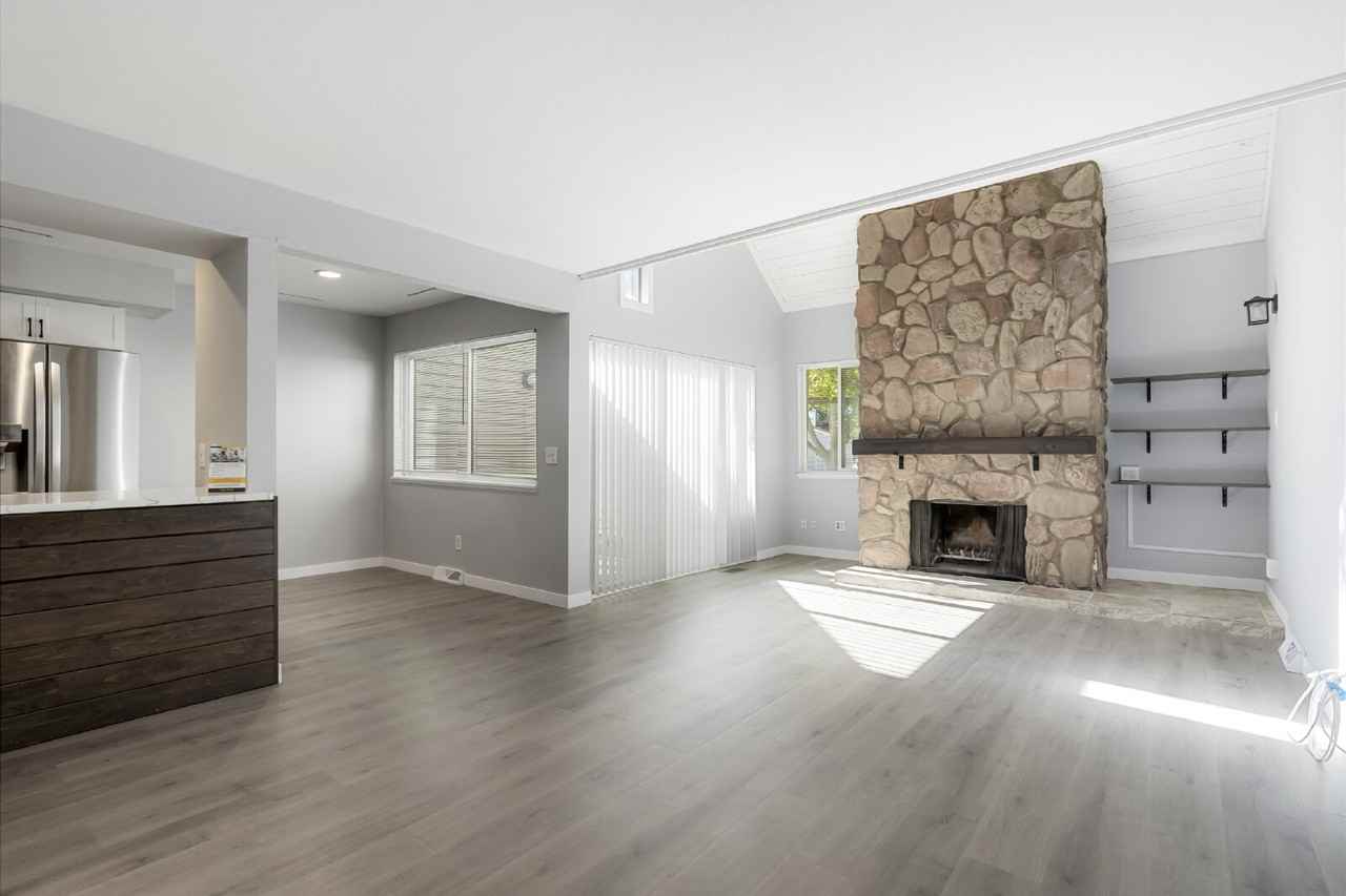 2618 S Xanadu Way #A - Photo 5 of 28