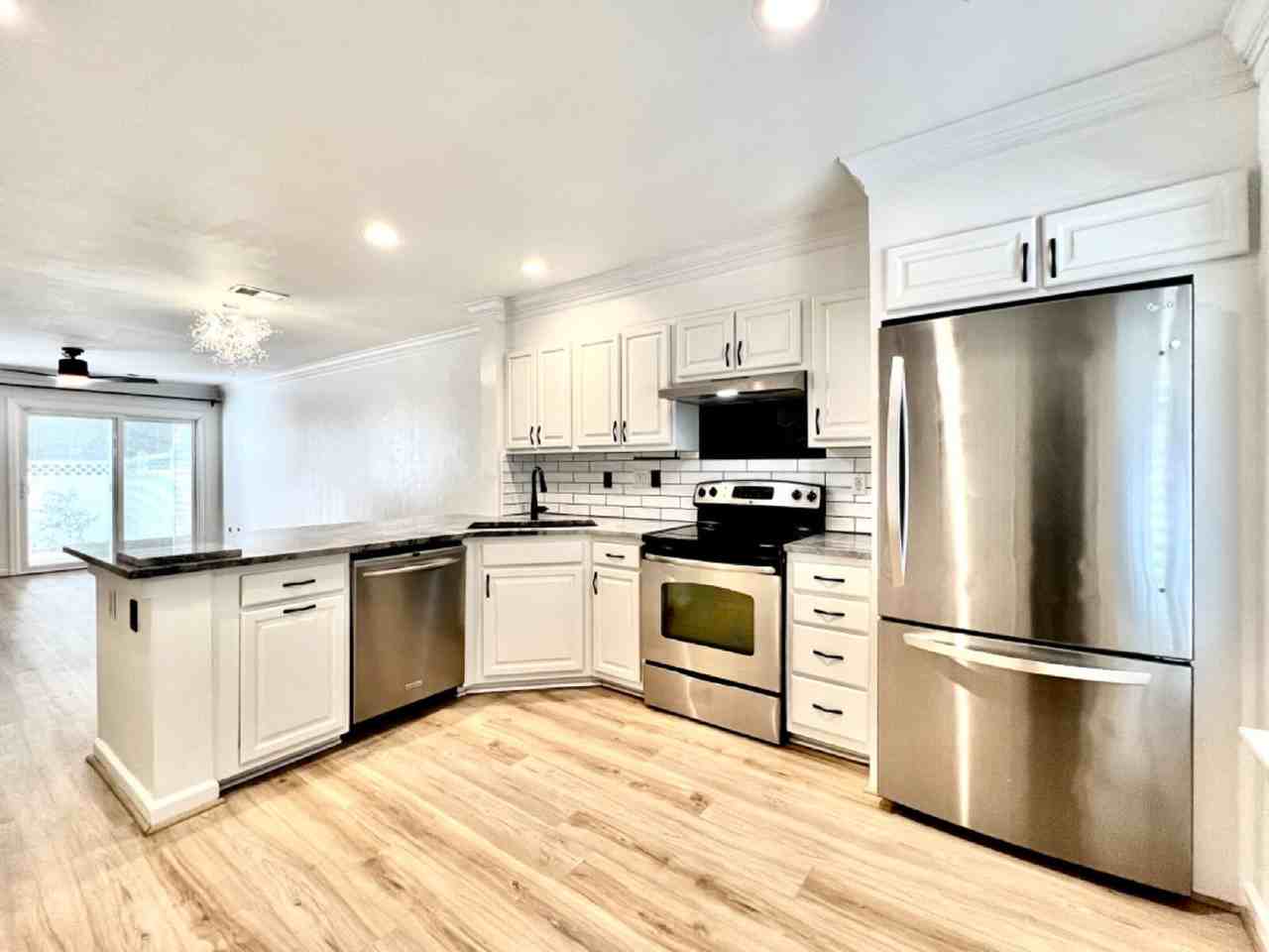 10132 Reindeer Way Ln - Photo 6 of 24