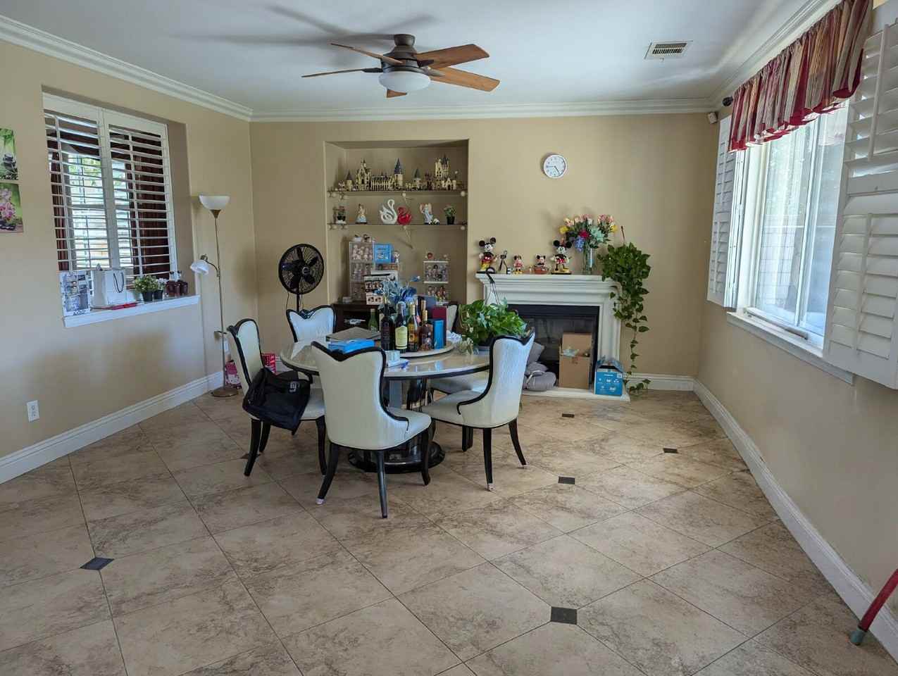 122 Crabapple Dr - Photo 7 of 27