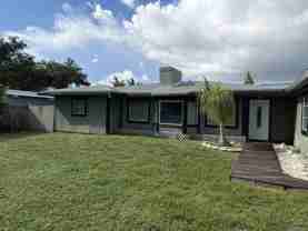 563 Parkview Dr - Photo 1 of 1