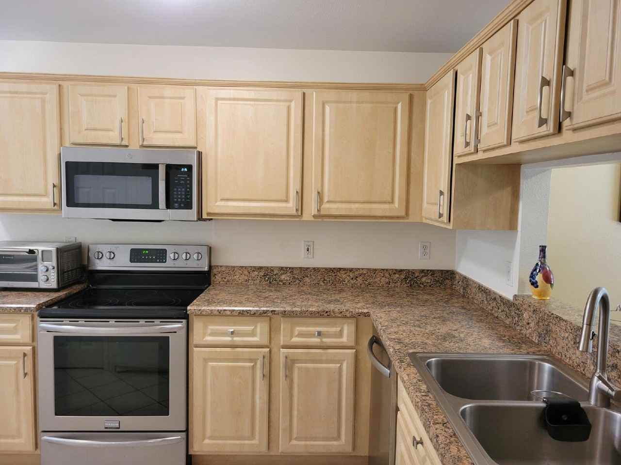 2160 Addison Ave - Photo 7 of 19