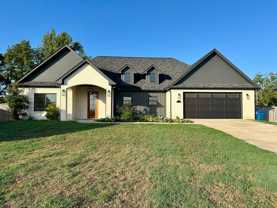 15849 Avery Ln - Photo 1 of 1