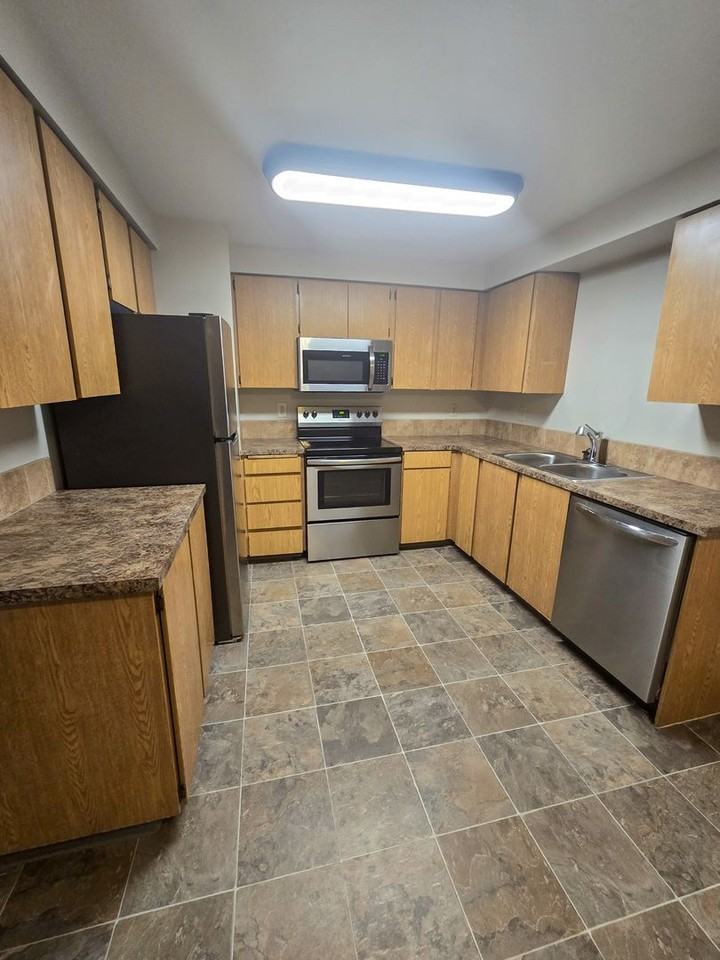 351-359 Glen Creek Rd NW - Photo 6 of 33