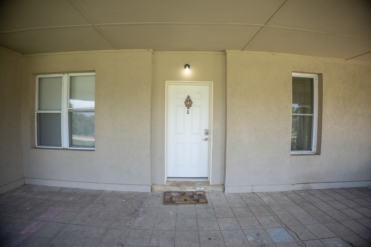 901 Jackson Street - Photo 2 of 18