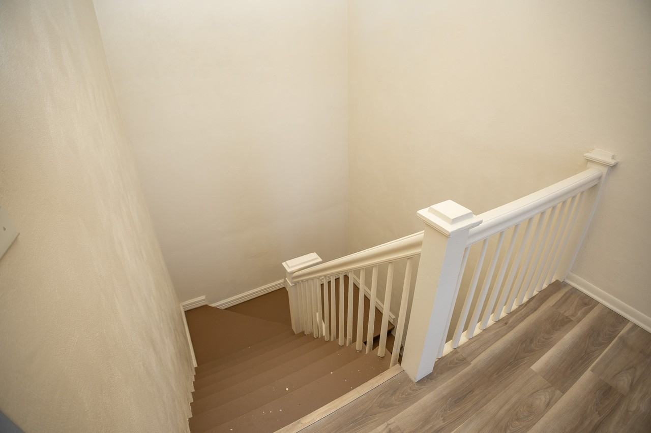 901 Jackson Street - Photo 4 of 18