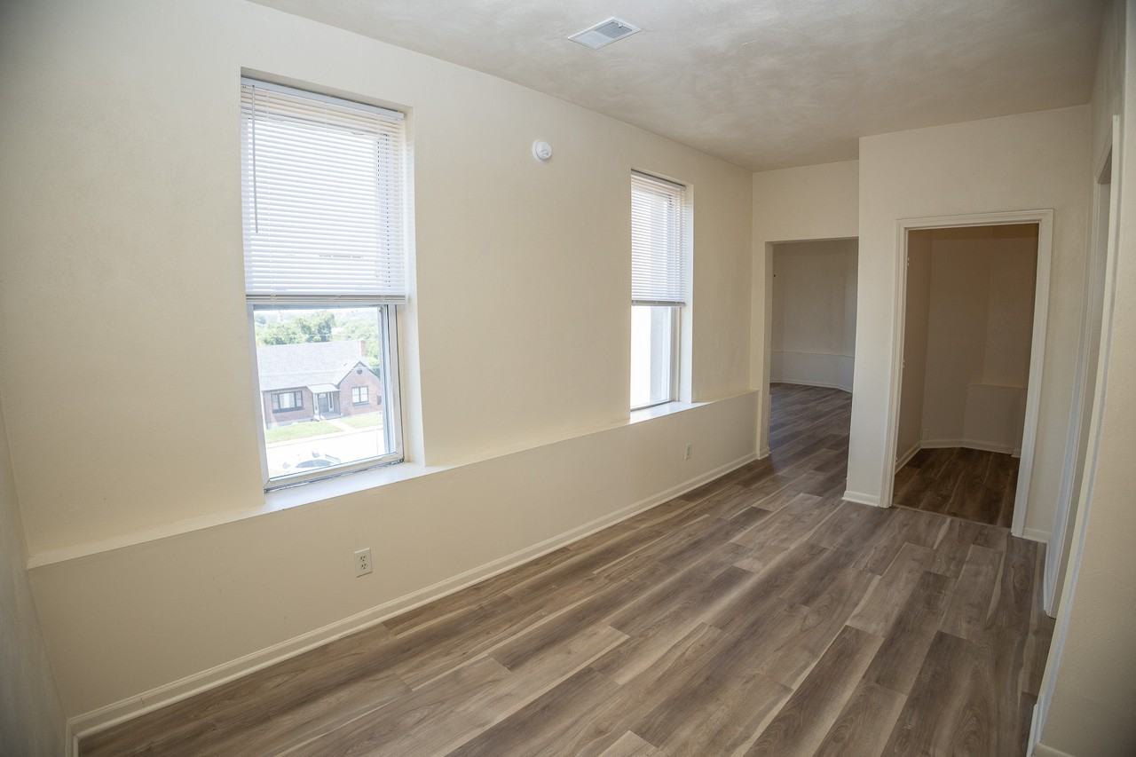 901 Jackson Street - Photo 5 of 18