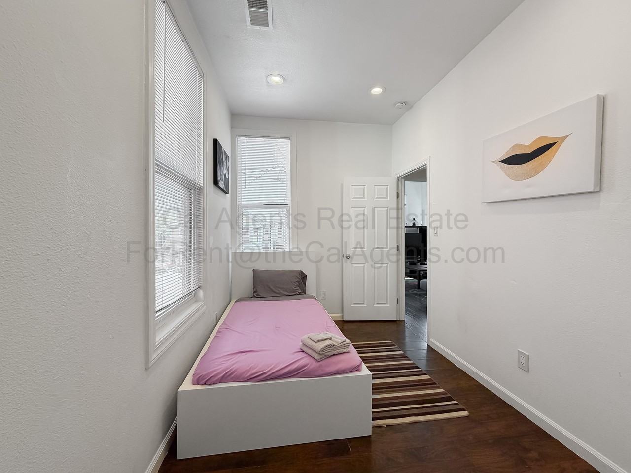 1532 32nd Street - Photo 6 of 15