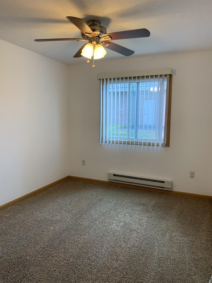 Cardinal Apartments - Photo 6 of 23