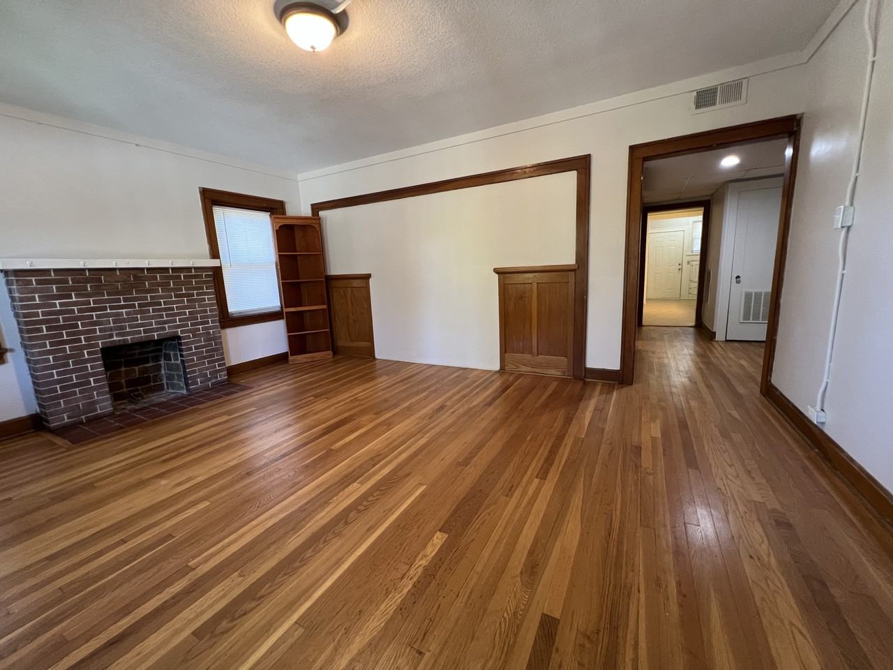 853 Barnett Avenue - Photo 2 of 11