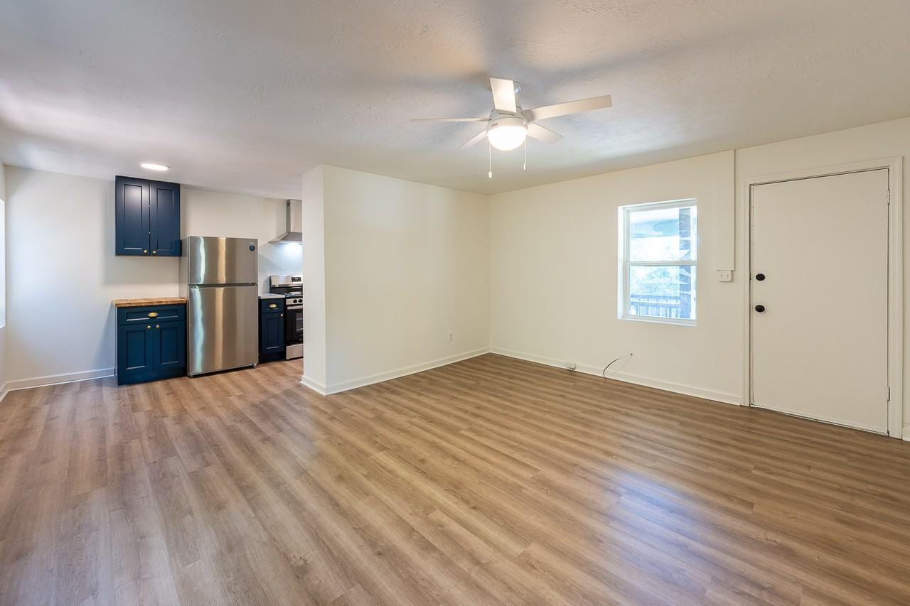 1648 Wycliffe Street A - Photo 5 of 24
