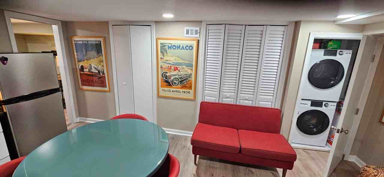 4633 Kernwood Ave - Photo 4 of 28
