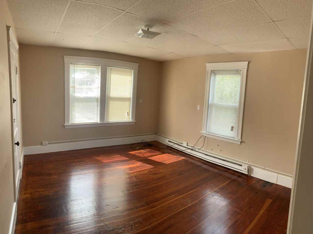 3 Negus St, Webster, MA 01570 - Photo 4 of 25