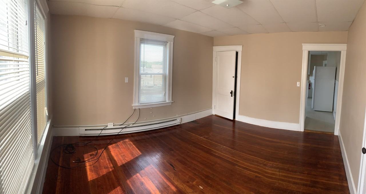 3 Negus St, Webster, MA 01570 - Photo 5 of 25