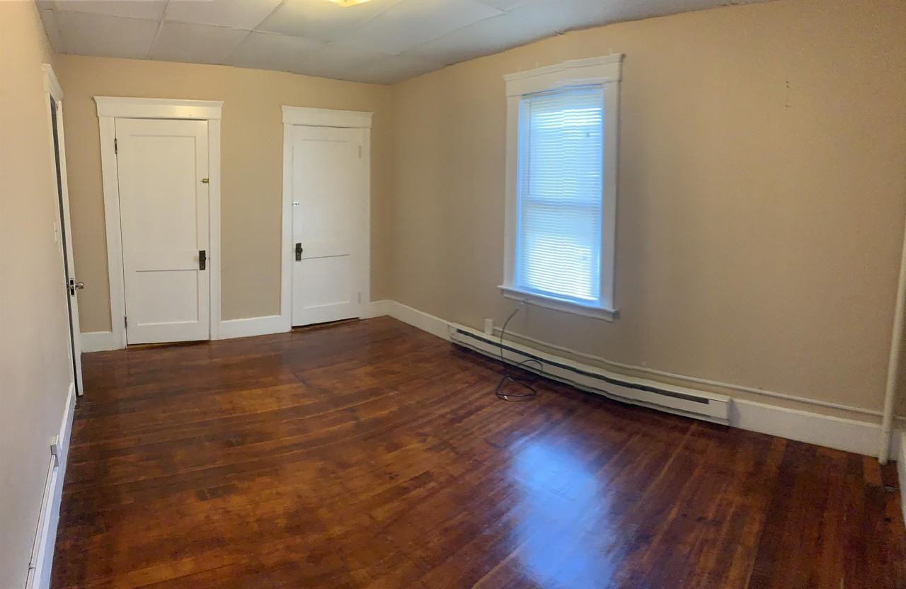 3 Negus St, Webster, MA 01570 - Photo 7 of 25