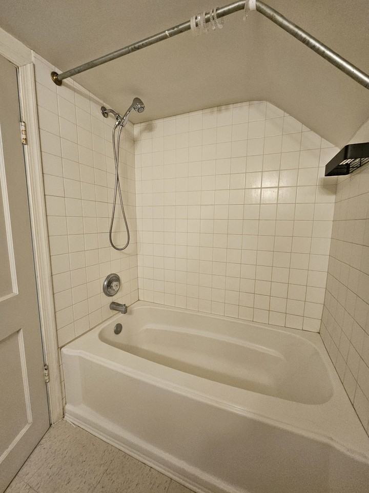 4 Frederick St - Photo 7 of 44