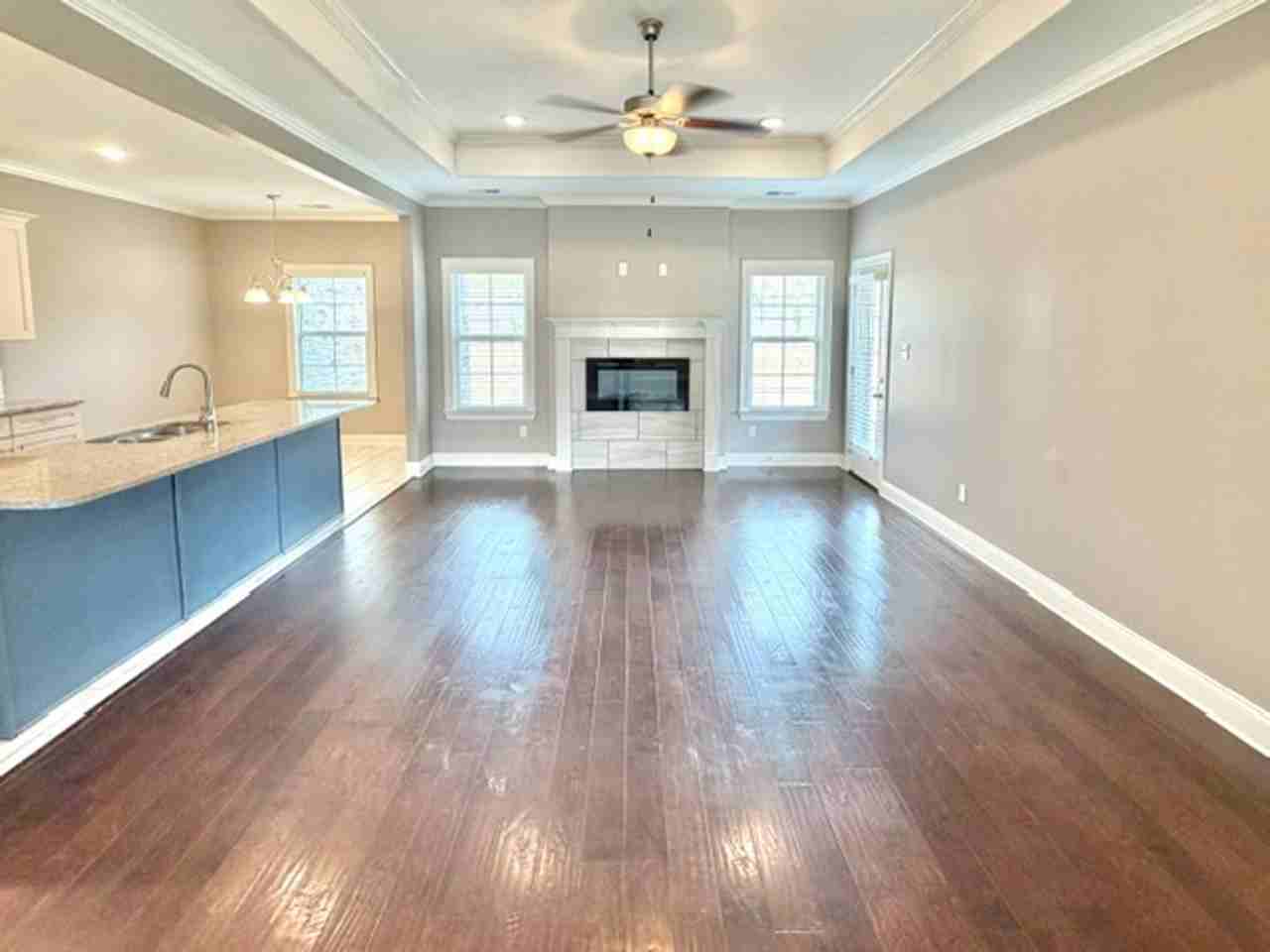 100 Birkdale Dr - Photo 2 of 16