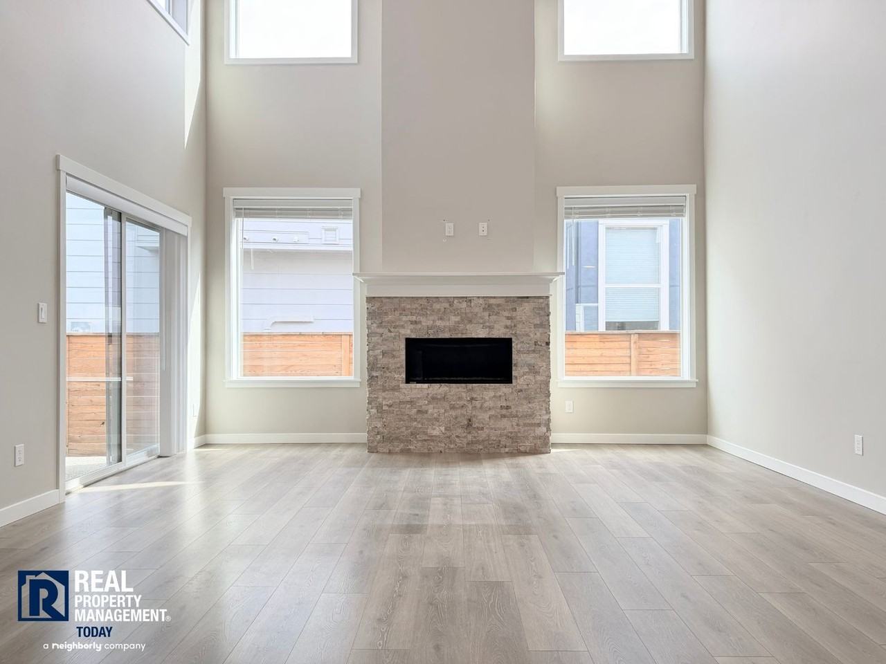 13217 189th Ave E - Photo 3 of 32