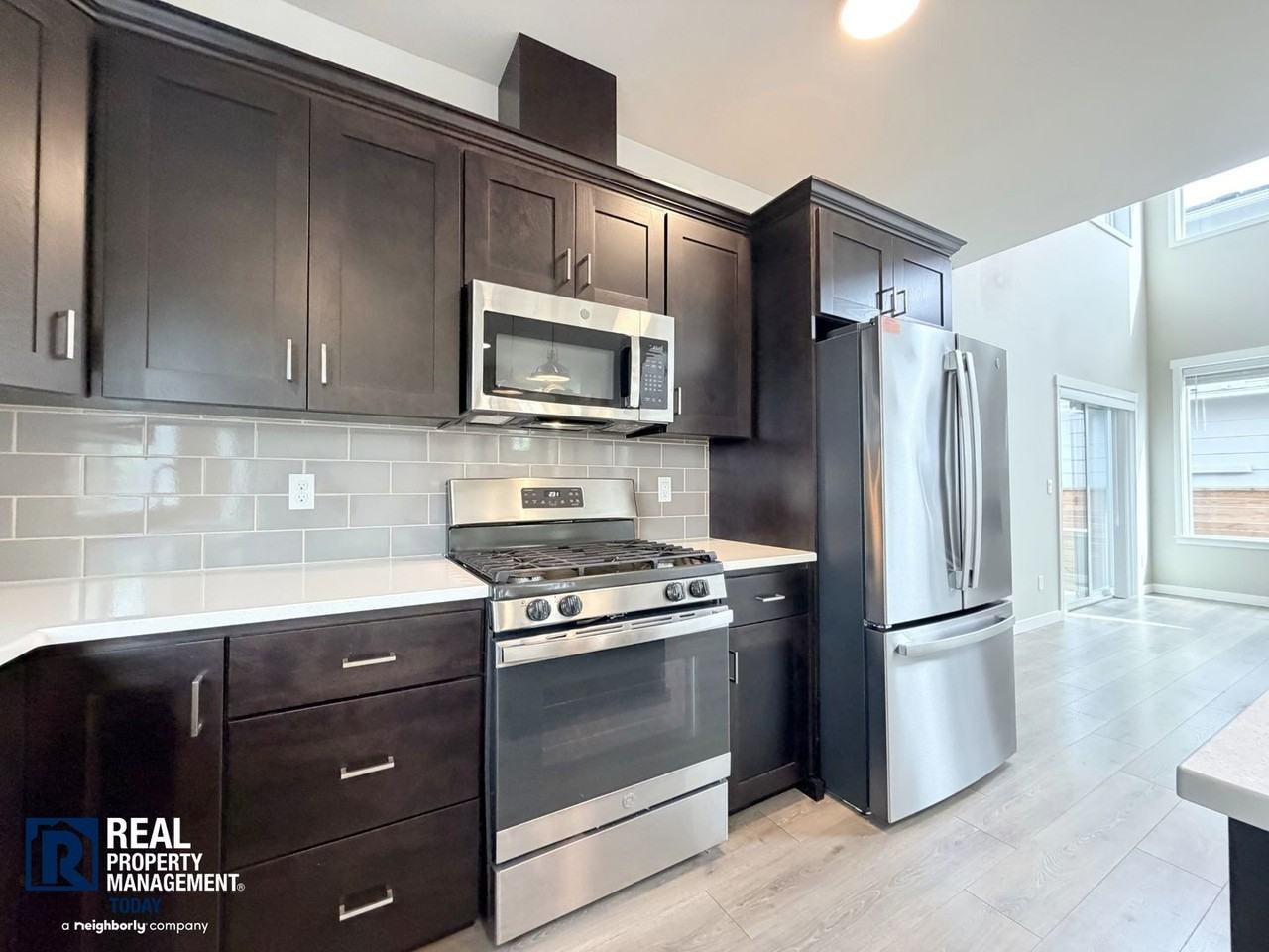 13217 189th Ave E - Photo 5 of 32