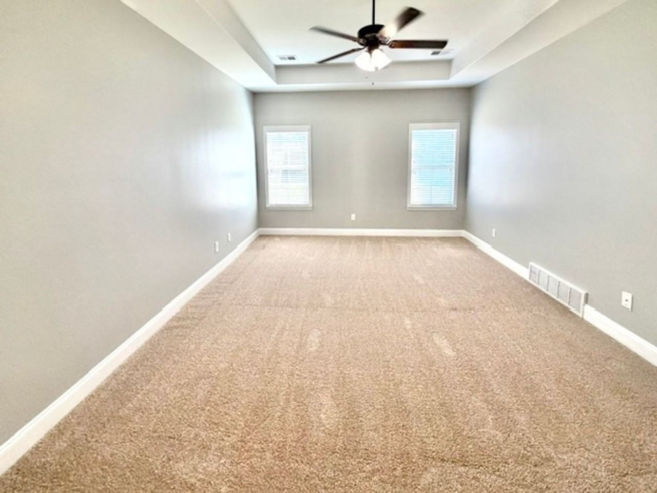 807 Magnolia Ln - Photo 7 of 12