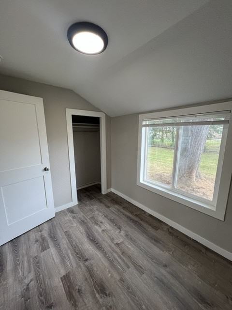 2054 Roosevelt Avenue - Photo 2 of 7