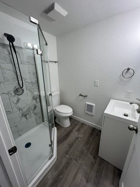 2054 Roosevelt Avenue - Photo 3 of 7