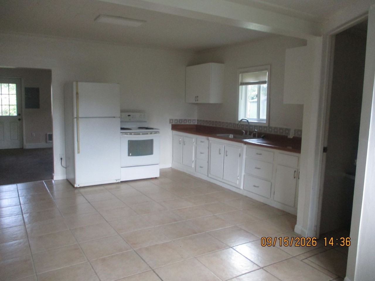 927 W Schley St - Photo 3 of 13