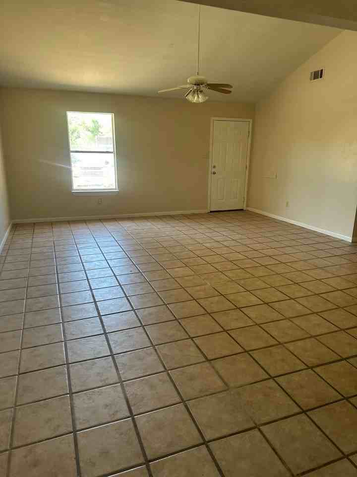 192 Crescent Creek Ln - Photo 2 of 10