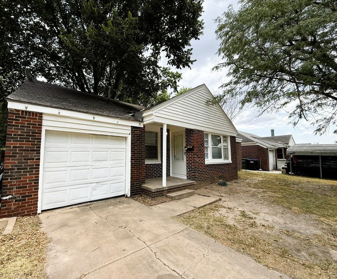 1514 N Pershing St - Photo 2 of 16