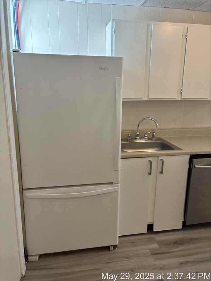96 Third Street - Photo 3 of 25