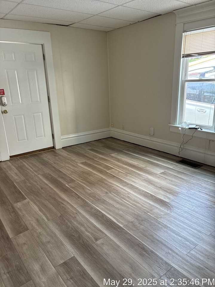 96 Third Street - Photo 5 of 25