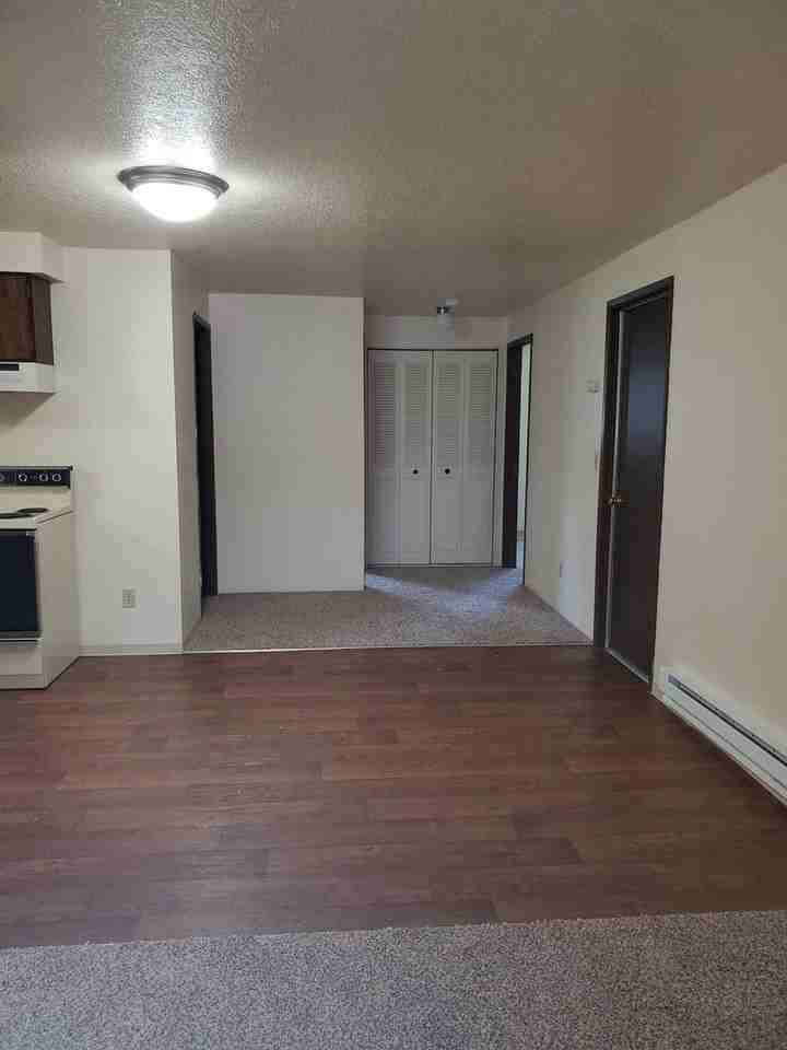 720 Walker Rd - Photo 5 of 16