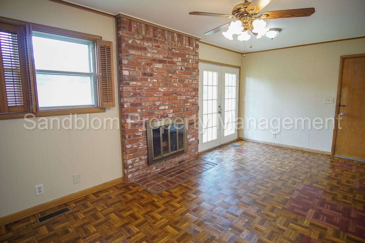 5344 E 27th St - Photo 5 of 18