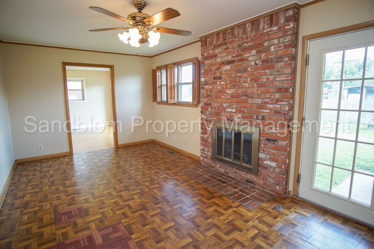 5344 E 27th St - Photo 6 of 18