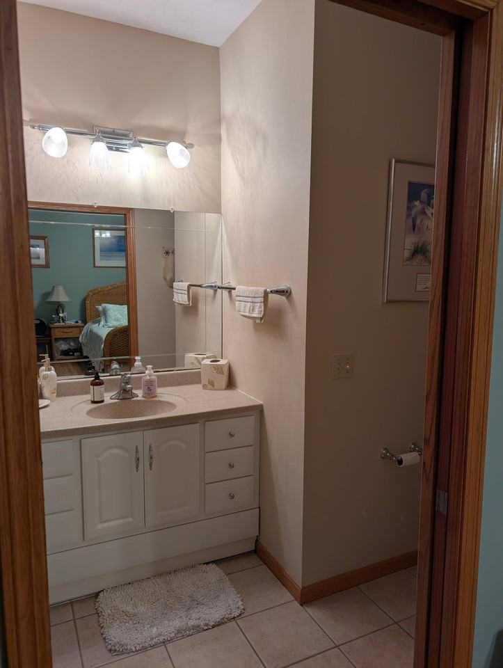 1551 Heron Point Dr #24 - Photo 7 of 30