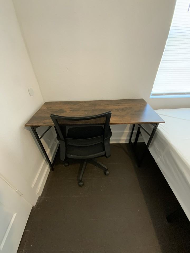 1232 Northwest 44th Street - Photo 3 of 6