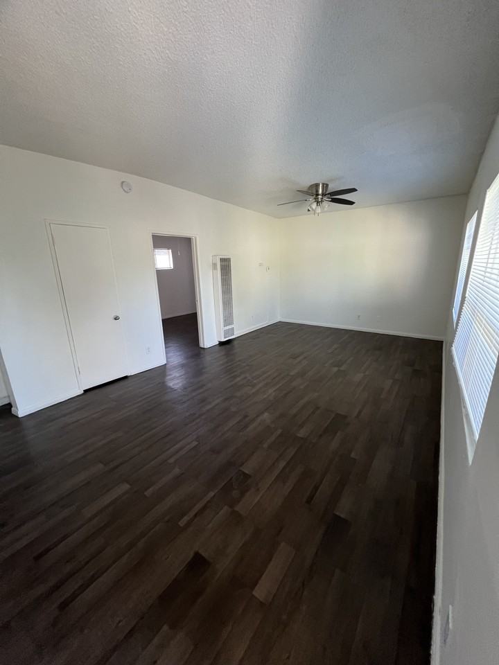 601 West 82nd Street (CFK Process) - Photo 5 of 20
