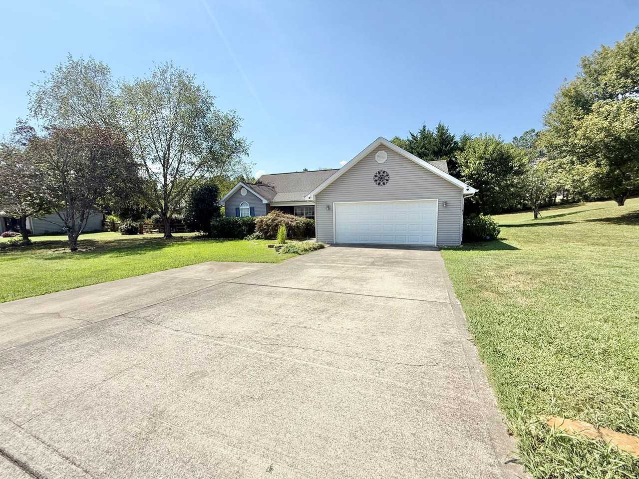 821 Amburn Meadows Ln - Photo 3 of 42