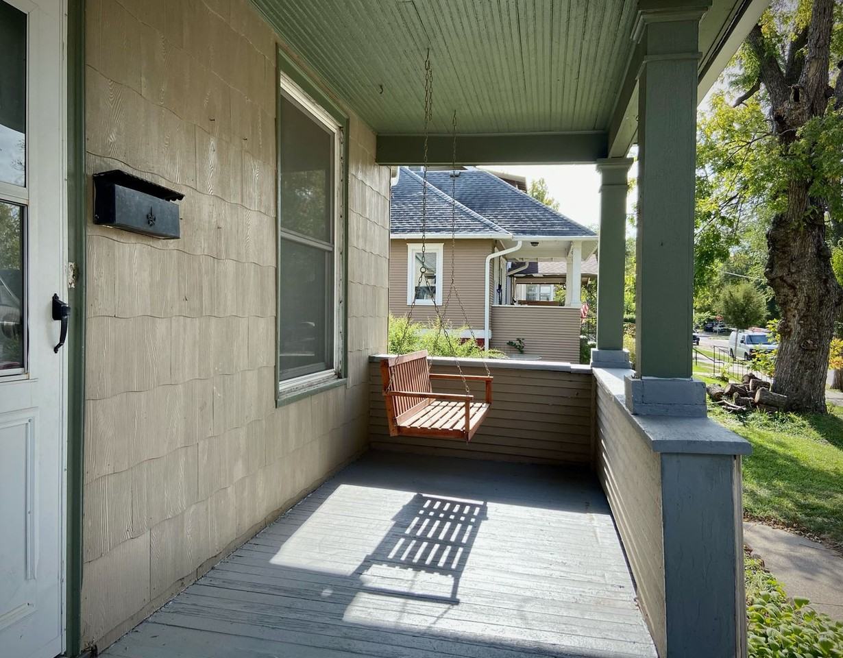 1715 S 12th St - Photo 2 of 15