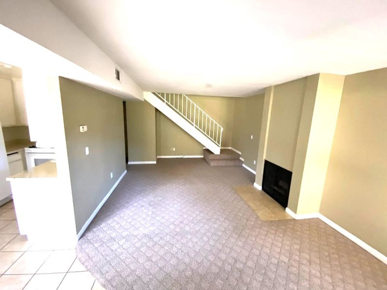 1173 Sumner Pl #C - Photo 3 of 9
