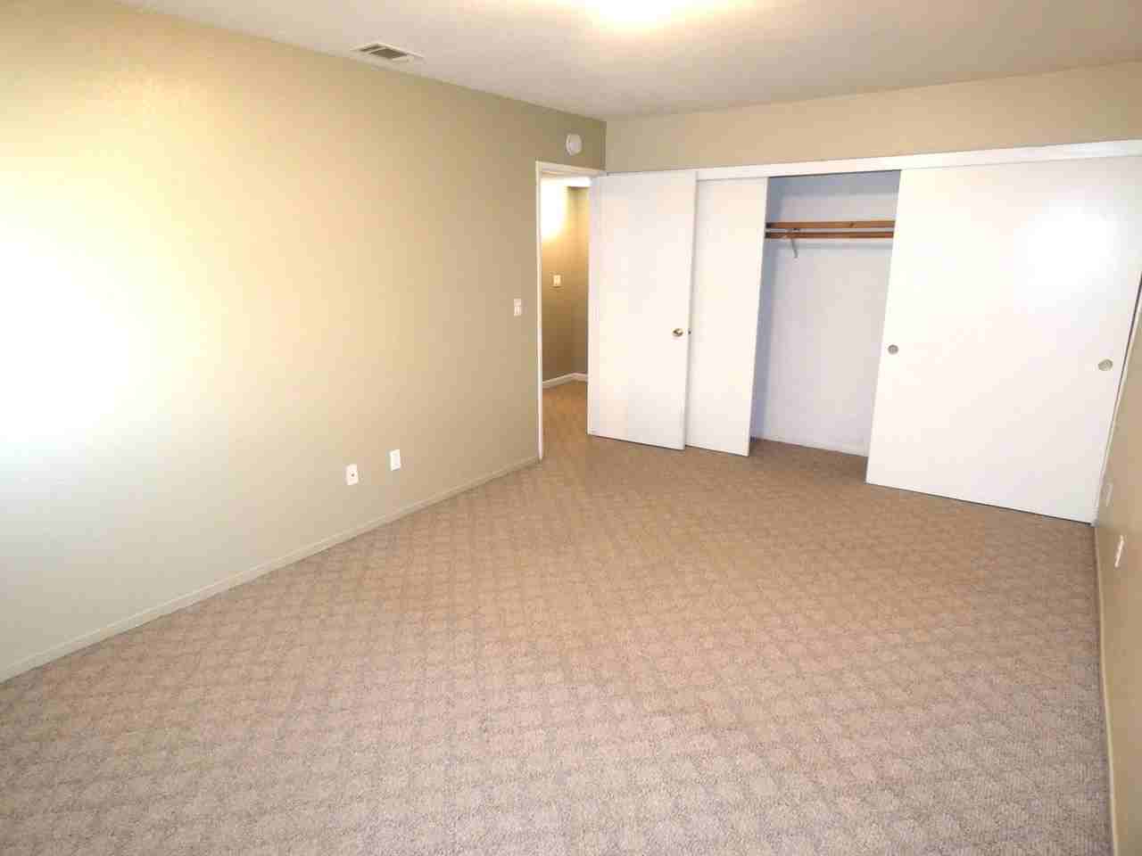1173 Sumner Pl #C - Photo 5 of 9