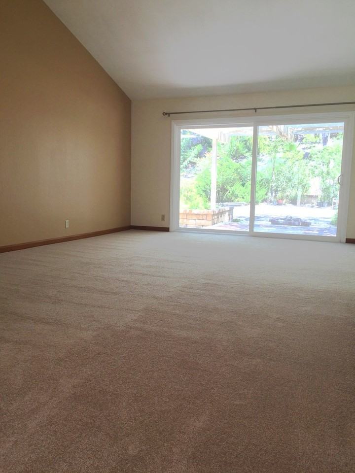 27012 Cordero Ln - Photo 3 of 17