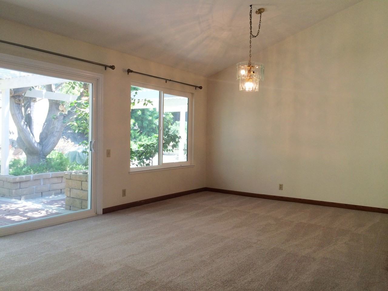 27012 Cordero Ln - Photo 4 of 17