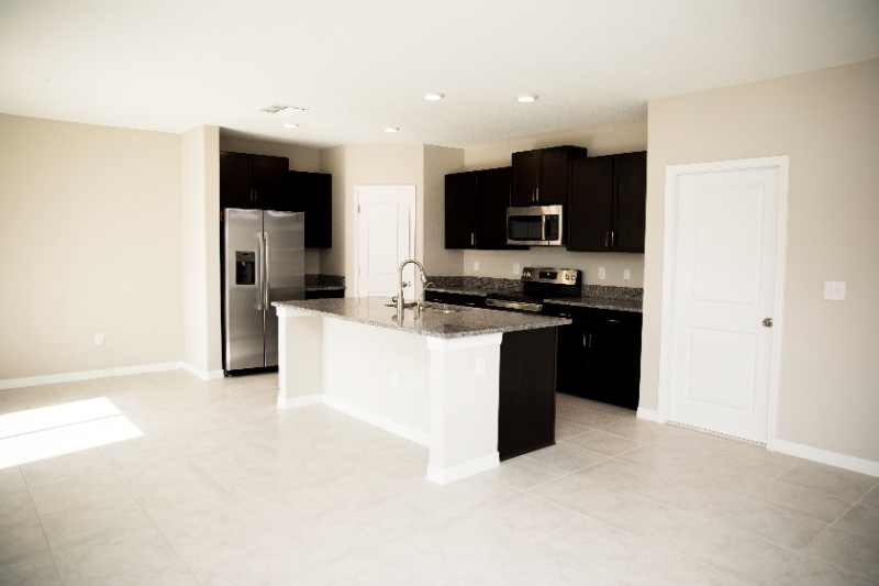 552 Argyll Dr - Photo 3 of 24