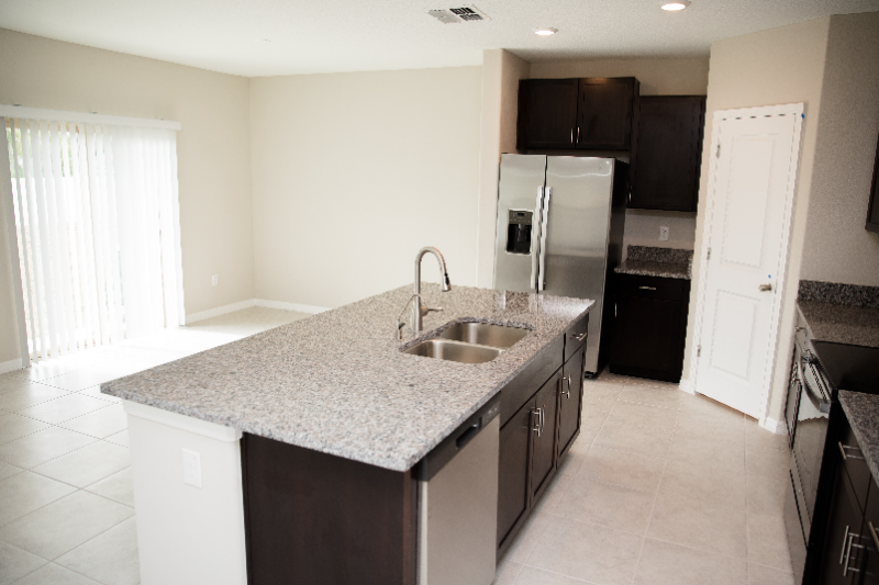 552 Argyll Dr - Photo 6 of 24