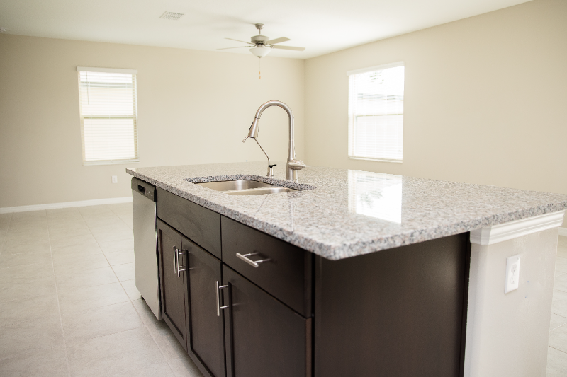 552 Argyll Dr - Photo 7 of 24