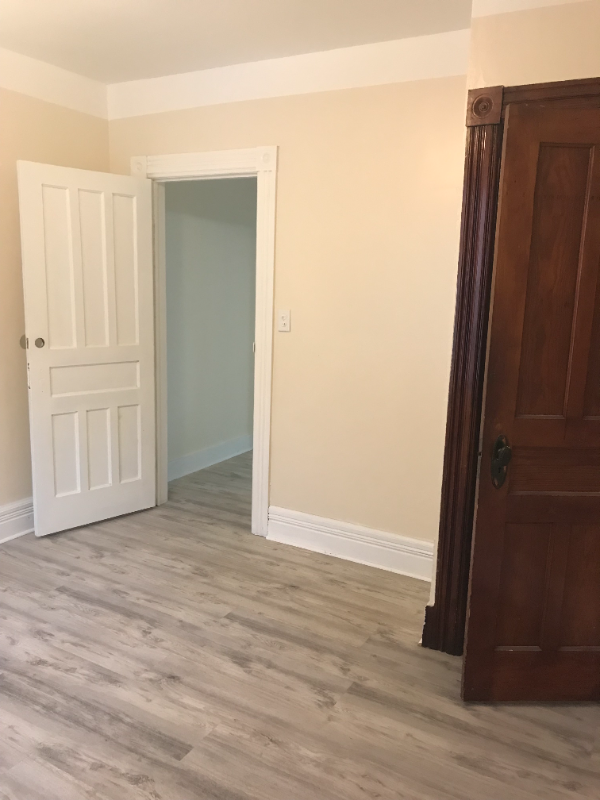 1565 Elm St #2R - Photo 6 of 9