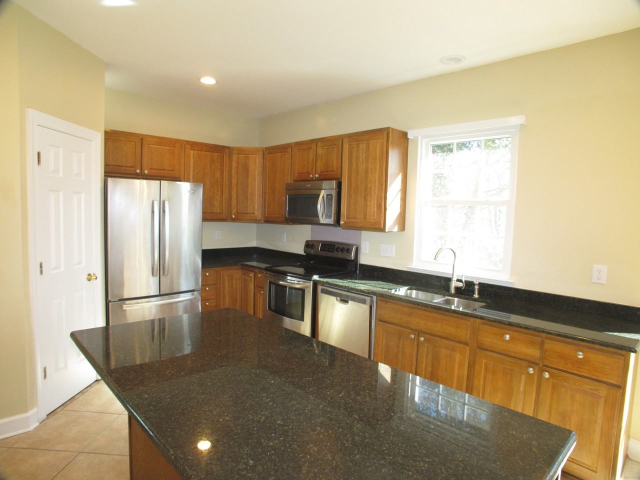 6532 Outer Bridge Ln - Photo 2 of 26