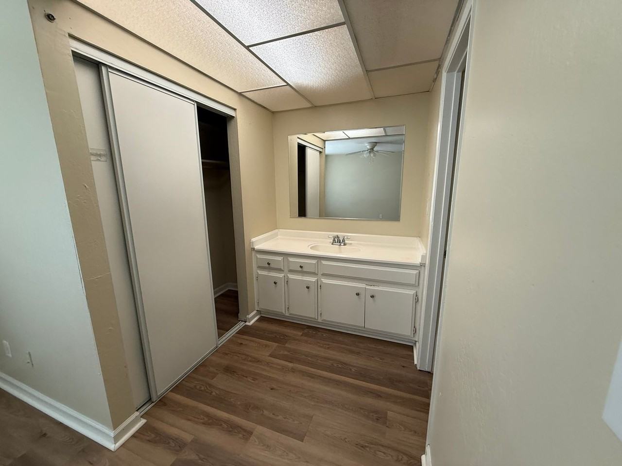 332 Bridge Pl - Photo 4 of 13