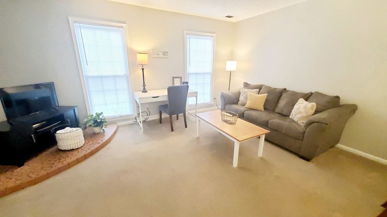 2839 Huntingtowne Farms Ln #A - Photo 4 of 18